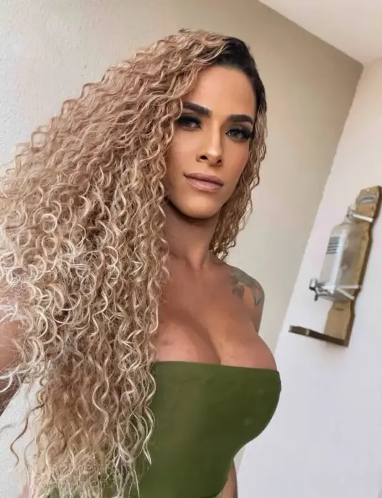 acompanhante Nay Menezes Campinas Uso de roupas de fantasia/uniformes