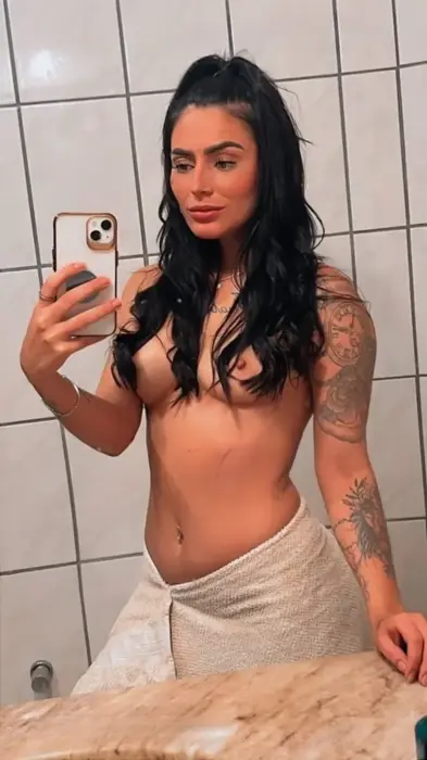 Bianca Casteline massagem nuru Campinas Beijo grego
