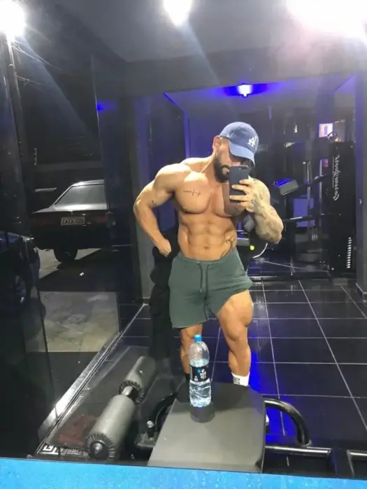 acompanhante Gabriel Curitiba Sexo oral com preservativo