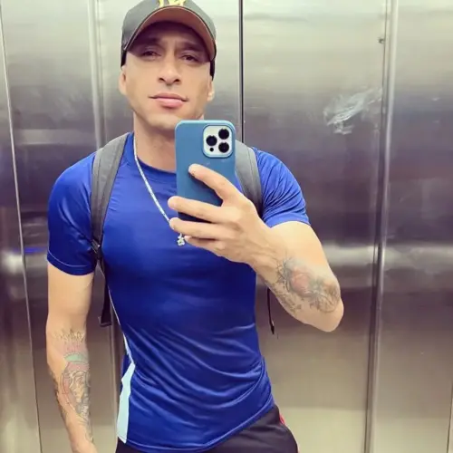 garota de programa de Curitiba Marcello Thales Penetração com acessórios sexuais
