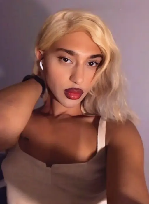acompanhante Mari Cordeiro Curitiba Sexo oral sem preservativo