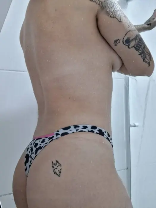 Rafaela Muack massagem nuru Curitiba Sexo anal com preservativo