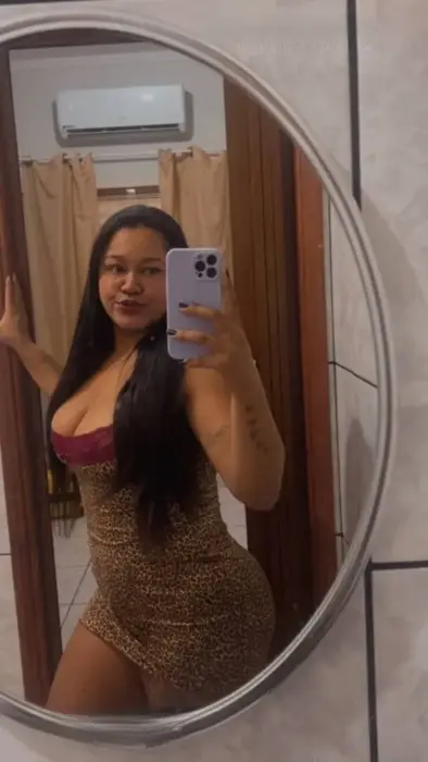 garota de programa de Marília Paulinhaa Sexo oral sem preservativo