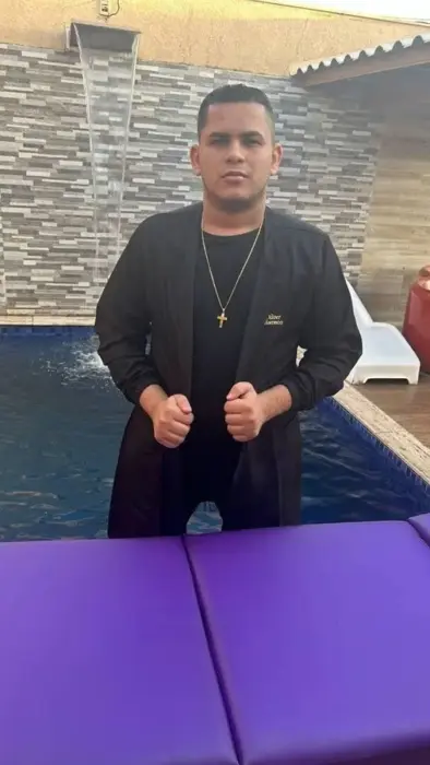 acompanhante OLIVER HEYLEL Goiânia Masturbação