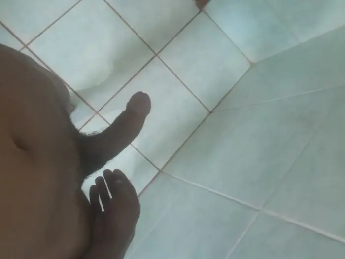 Artur massagem nuru Goiânia Sexo oral com preservativo