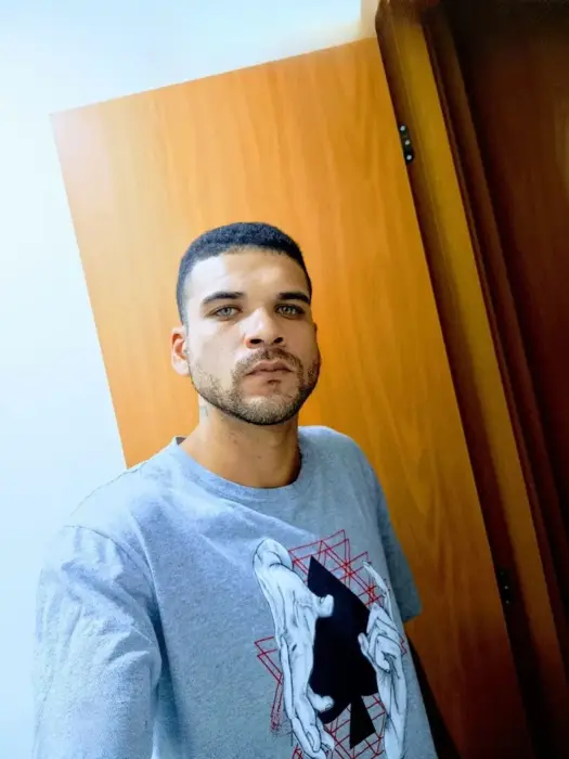 Robert massagem nuru Marília Fisting