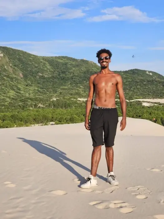 acompanhante OLIVER Marília Beijo na boca