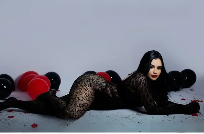 Joyce massagem nuru Marília Sexo virtual