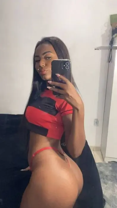 VIP Letícia Marilia Oral sex without a condom