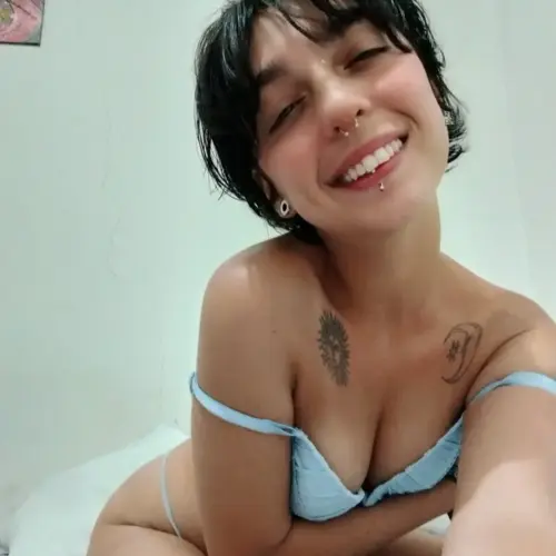 Ludovica massagem nuru Marília Sexo vaginal com preservativo