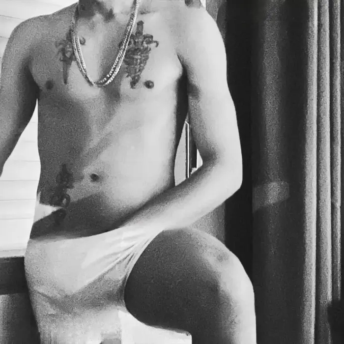 acompanhantes de Porto Alegre Thiago Sexo oral com preservativo