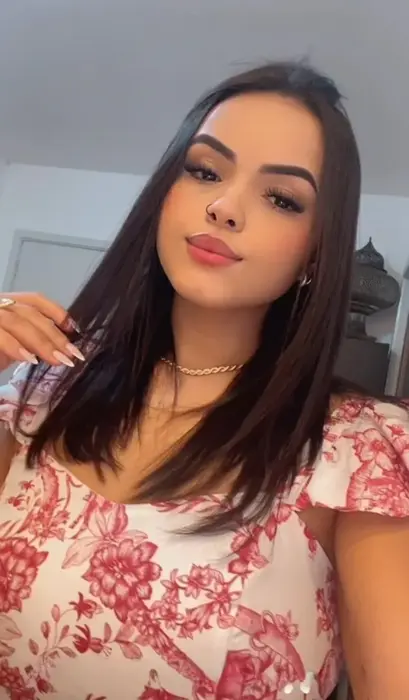 acompanhante MARIANA ALCÂNTARA Porto Alegre Uso de roupas de fantasia/uniformes