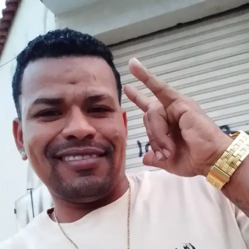garota de programa de Ribeirão das Neves Hamilton Sexo vaginal com preservativo