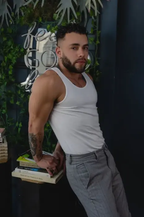 acompanhante de luxo Rio de Janeiro Michael David Facefuck
