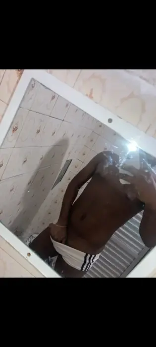 acompanhantes de Salvador Henrique 