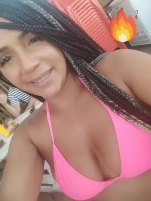 VIP Sophia Salvador Oral sex with condom