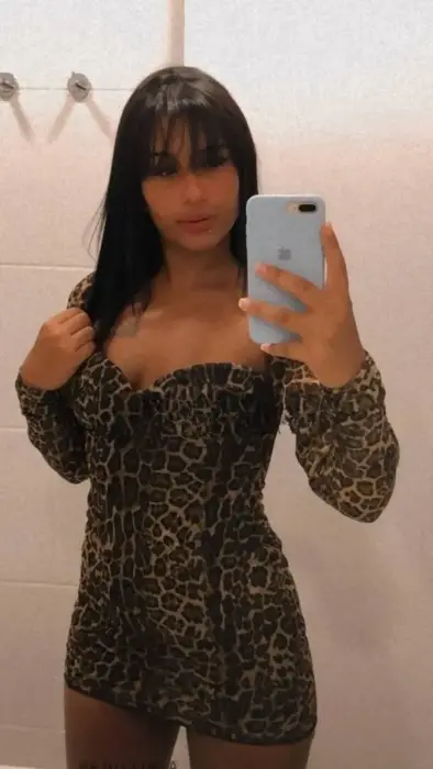 garota de programa de Salvador Natacha moura Beijo na boca