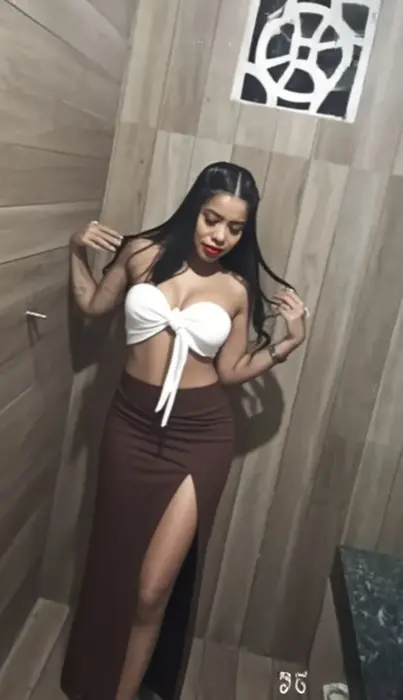 Anny Vitória massagem nuru Barreirinhas Sexo vaginal com preservativo
