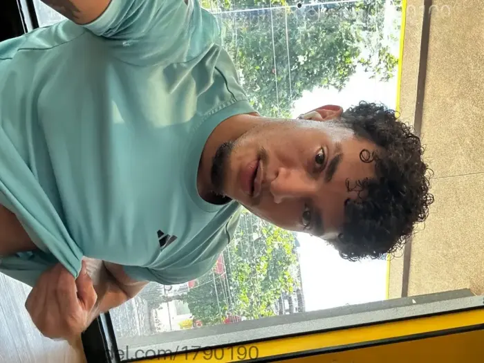 acompanhante de luxo São Paulo Lucas Lopes Beijo na boca