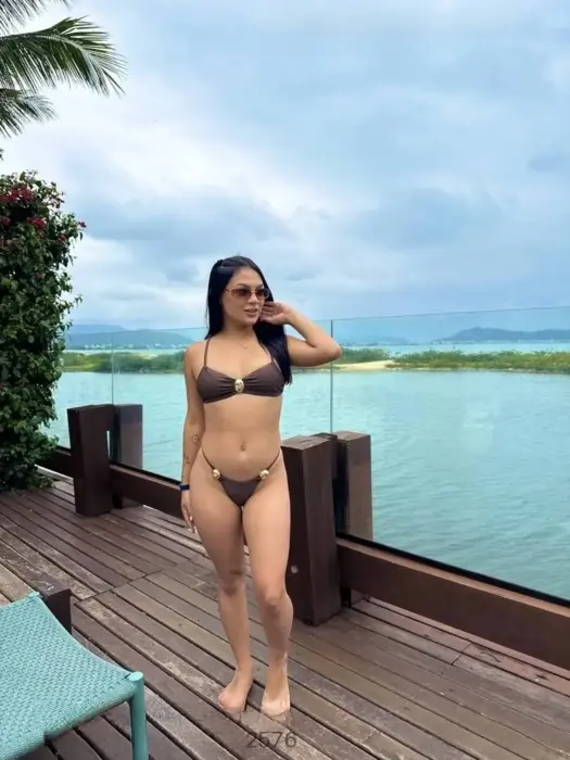 Lara Silva massagem nuru São Paulo Sexo oral com preservativo