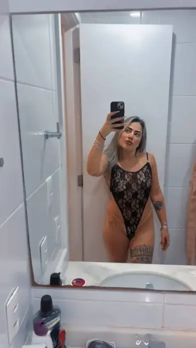 acompanhante Helena Baduar Saquarema Beijo grego