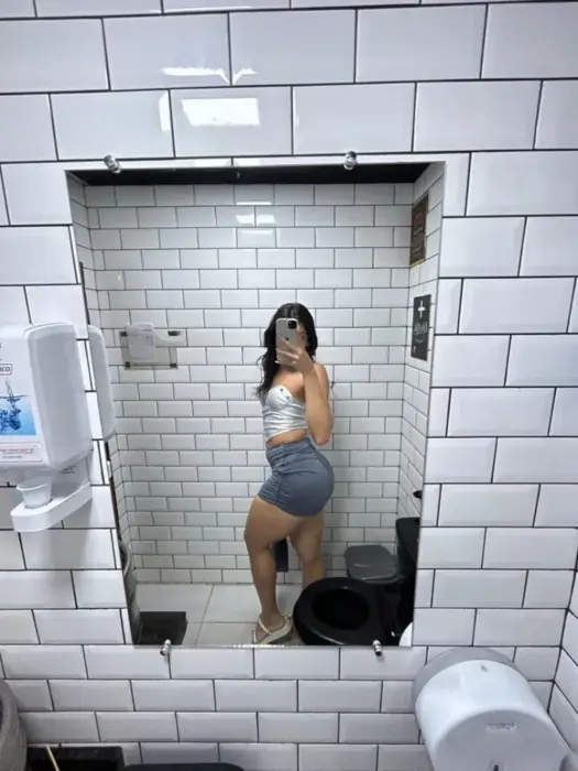 Rayssinha massagem nuru Tianguá Beijo grego