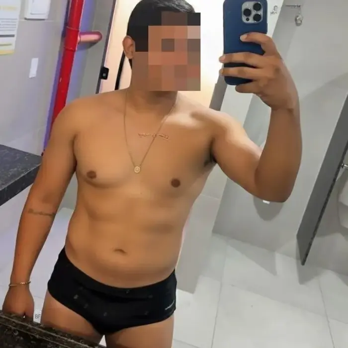 Kleyzinho Tiangua Masturbating