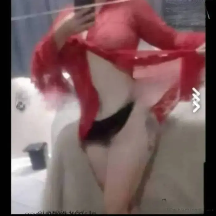 acompanhante de luxo Timbó Julia Beijo na boca