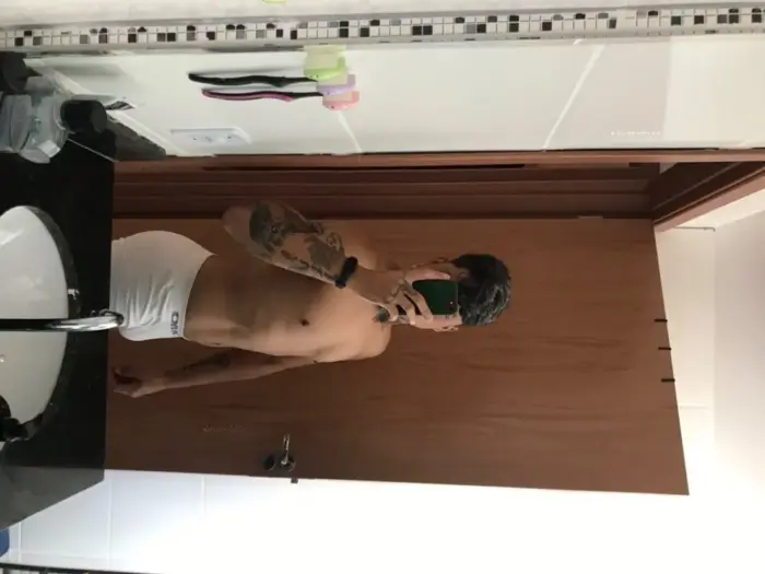 acompanhantes de Valparaíso de Goiás Rikoseijas Uso de roupas de fantasia/uniformes
