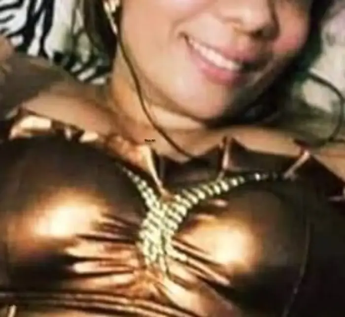 VIP Beatriz Valparaiso de Goias Kiss me in the mouth