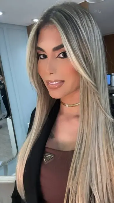 Thaissa Longati massagem nuru Belo Horizonte Podolatria