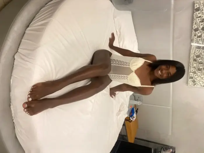VIP Ayla Oliveira Belo Horizonte Anal sex with condom