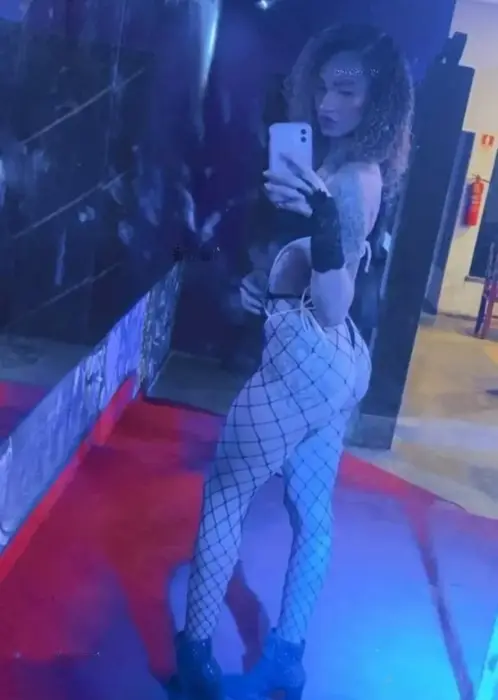 garota de programa de Xinguara Sthefanya Araujo Sexo oral com preservativo