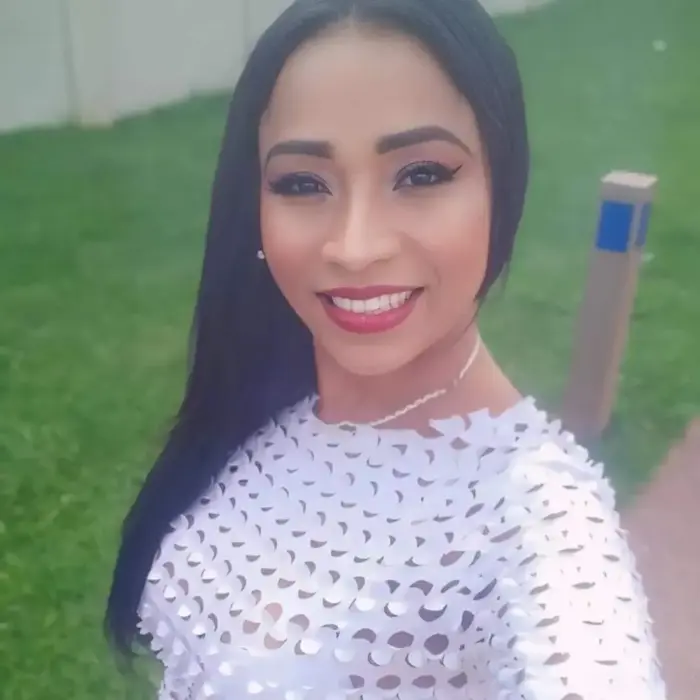 acompanhante Yasmin Cardoso Brasília Beijo na boca