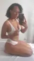 garota de programa de Brasília Maiy Utiliza acessórios eróticos