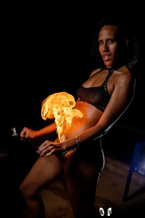 acompanhante de luxo Brasília Maiy Sexo oral sem preservativo